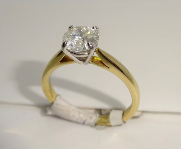 18ct Yellow Gold 4 Claw Single Stone Ring Carat Weight 1.25